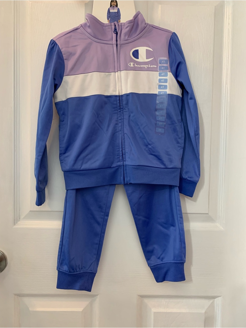 Champion girl’s NWOpriceT size 4T track jacket set